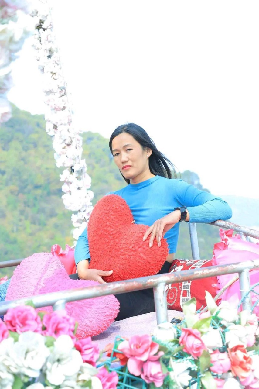 Receptionist Sunita Blon at Saino Japanese Language School